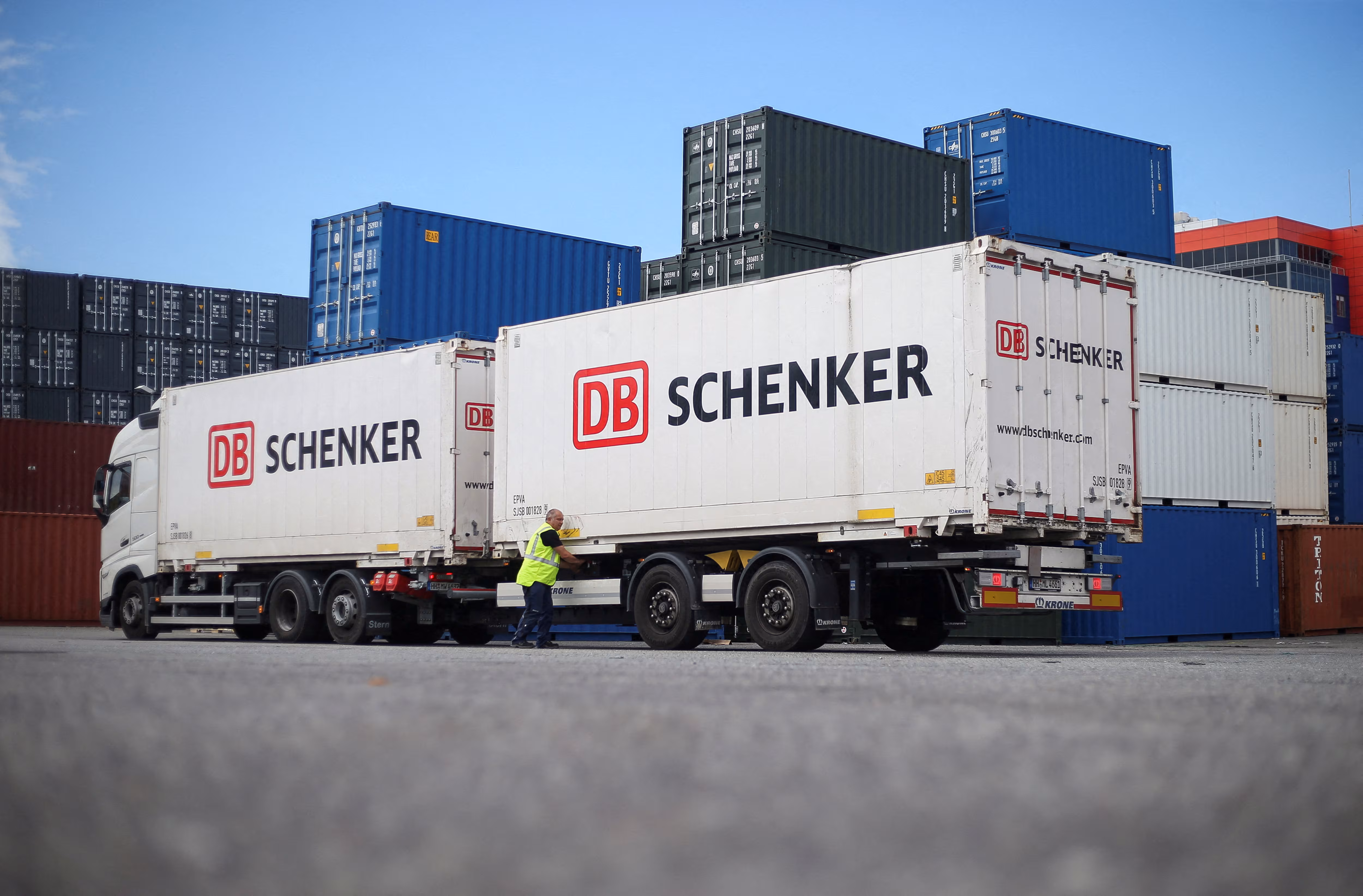 DB Schenker selects Validaide to support its Healthcare logistics solutions image